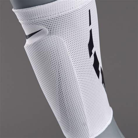 Nike Guard Lock Elite